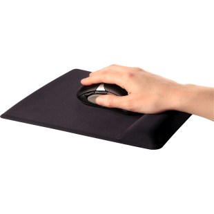9181201-healthvfabrik-mouse-black-inuse-28e2aa9da4
